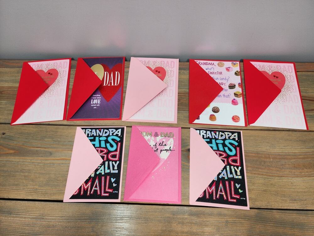 Lot of 8 Hallmark Valentine's day Greeting Cards New Mom Dad Grandma Grandpa
